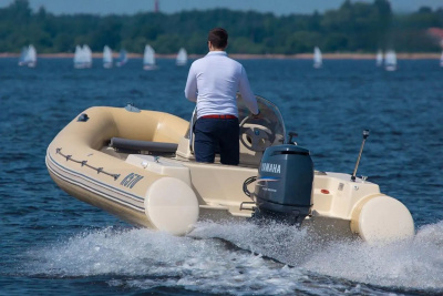 Лодка РИБ Skylark R570