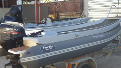 Надувная моторная лодка FORTIS 460Z РИБ