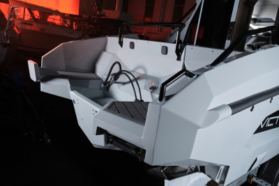 Лодка Victory A8