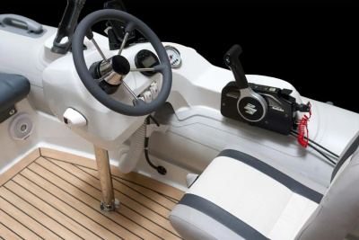 Лодка РИБ Skylark R365